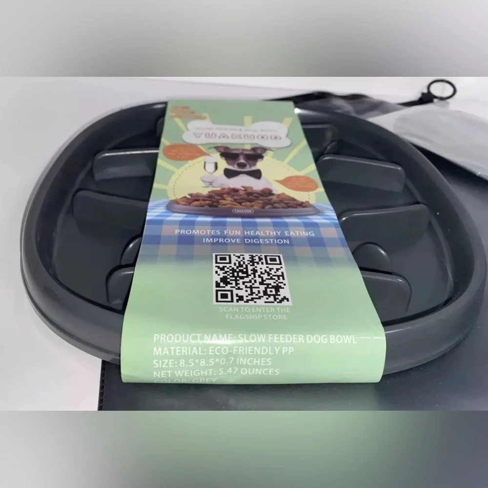 Slow Feeder Dog Bowl with Spreader